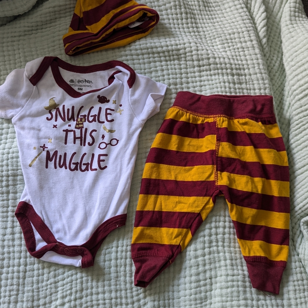 Snuggle This Muggle Kids One Piece Set - Maroon and Yellow